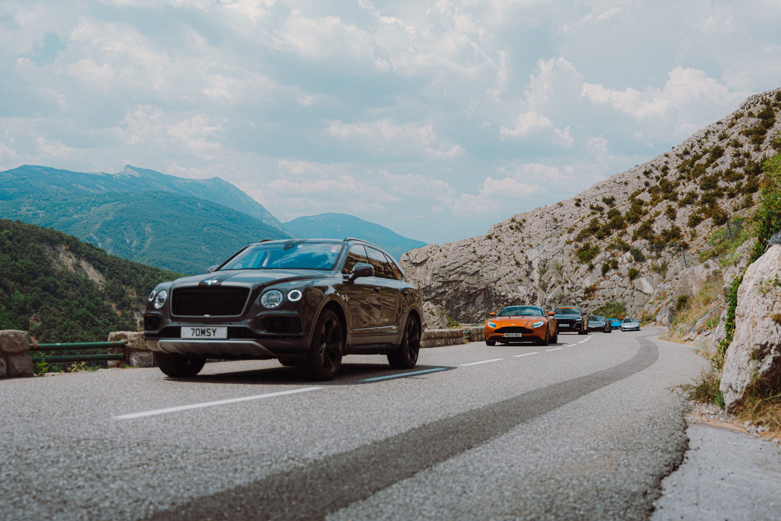 Rico Rally cars on the Route Napoleon in convoy lead by Bentayga